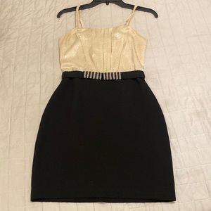 Nice date night mini dress.